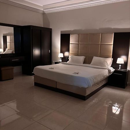 شقق بدور أرضي Medina Exteriör bild