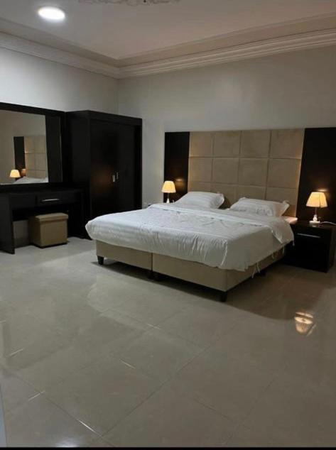 شقق بدور أرضي Medina Exteriör bild