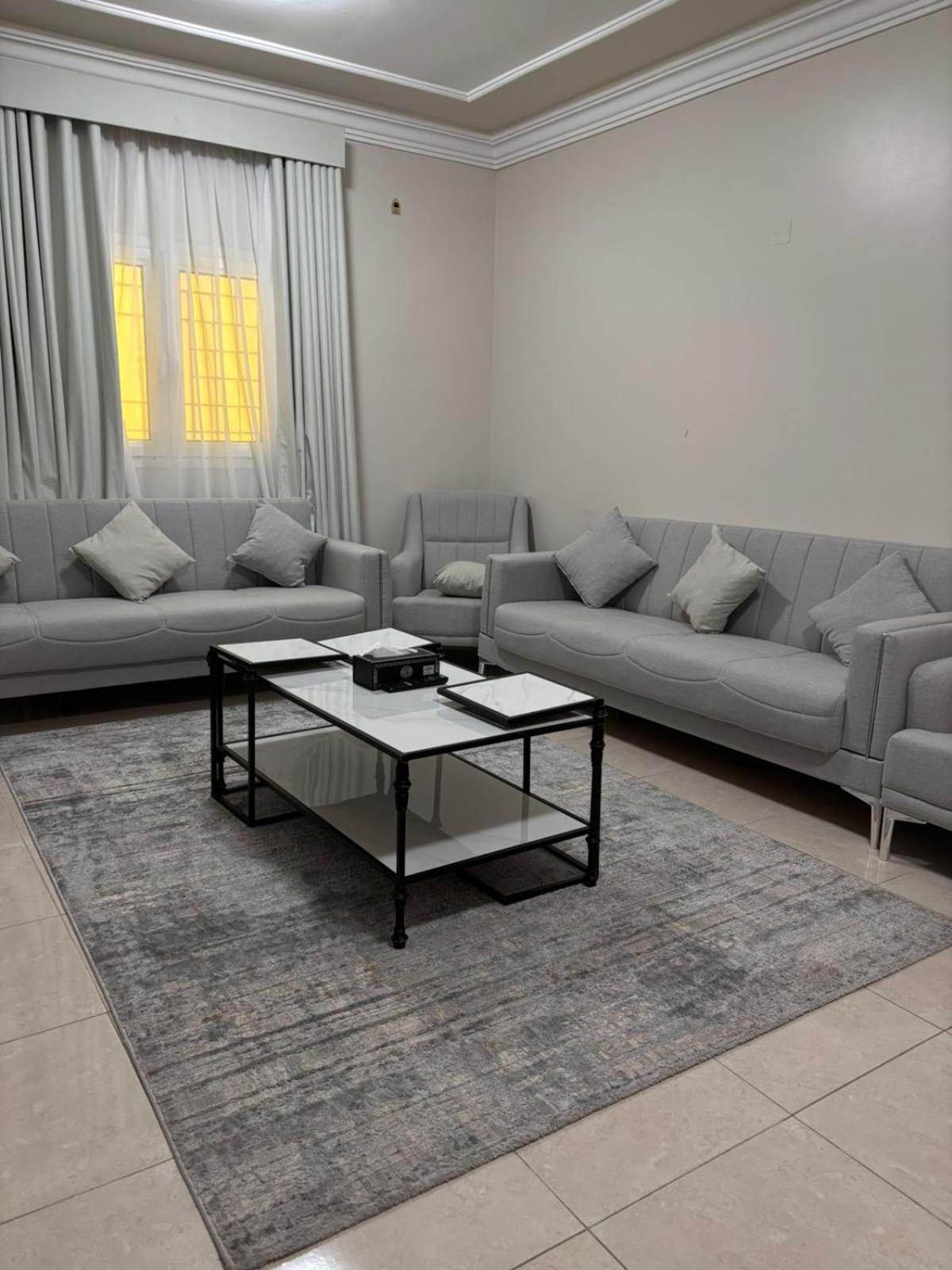 شقق بدور أرضي Medina Exteriör bild